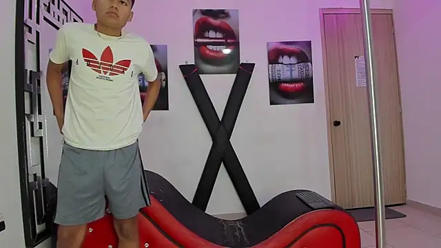 Snapshot of GRETTY_BOYS chatting on 11.14.25 GRETTY BOYS online show from 11.14.25