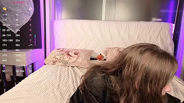 DongMolt online show from 09.23.25