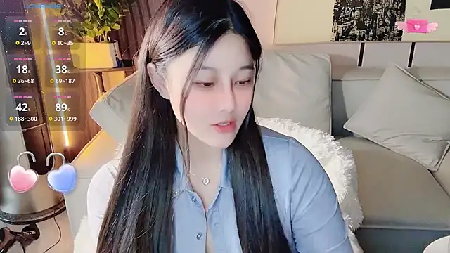 Snapshot of Auu-777 chatting on 04.19.26 Auu-777 online show from 04.19.26