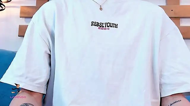 ArianaSantana online show from 10.30.25