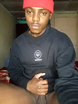 Snapshot of Hluga_25 chatting on 11.25.25 Hluga 25 online show from 11.25.25