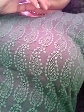 NehaQn online show from 09.17.25