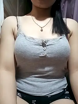 LucyyLy online show from 02.28.26