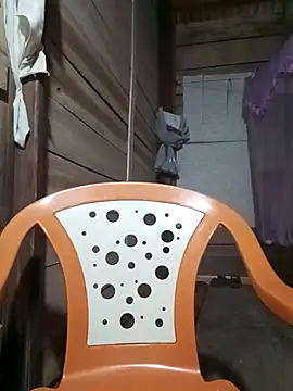 LucyyLy online show from 04.08.26