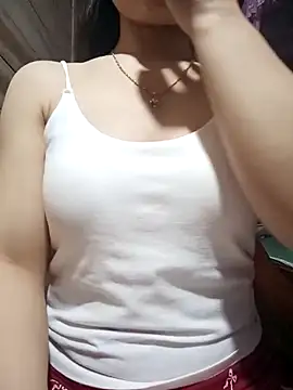 LucyyLy online show from 05.05.26