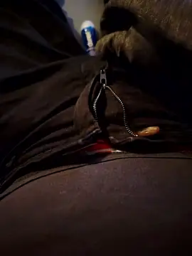 Snapshot of Alberto2840 chatting on 10.10.25 Alberto2840 online show from 10.10.25