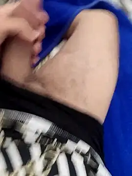 Snapshot of Yazaza1999 chatting on 10.06.25 Yazaza1999 online show from 10.06.25