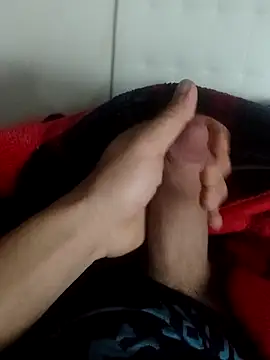 Snapshot of Yazaza1999 chatting on 11.19.25 Yazaza1999 online show from 11.19.25