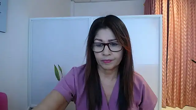 Snapshot of Manuela_lara_ chatting on 12.22.25 Manuela lara online show from 12.22.25