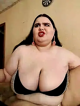 Vllada Brattz online show from 10.31.25