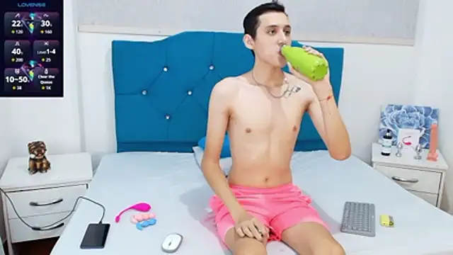 LuigiMarchetti online show from 12.05.25