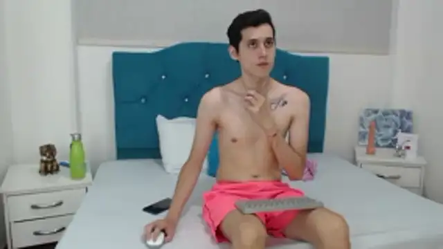 Snapshot of LuigiMarchetti chatting on 02.27.26 LuigiMarchetti online show from 02.27.26