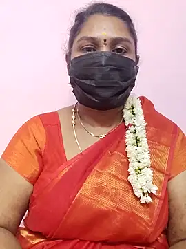 Snapshot of Tamil_Azhaghi25 chatting on 09.19.25 Tamil Azhaghi25 online show from 09.19.25