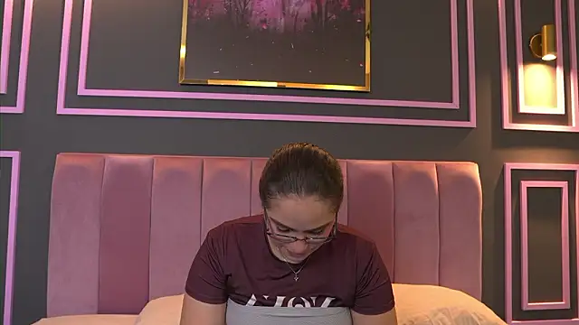 Tayler Kim online show from 03.15.26