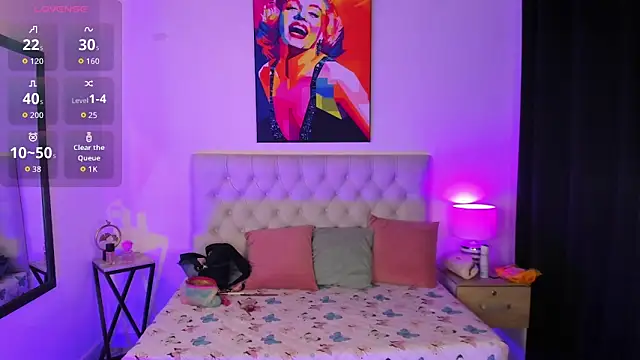 Snapshot of dulce_fresa_ chatting on 11.15.25 dulce fresa online show from 11.15.25