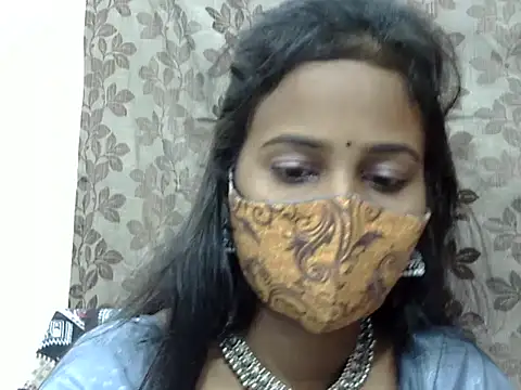 Hott Noor online show from 09.18.25