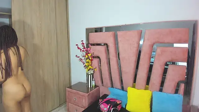 MaraKarly online show from 09.20.25