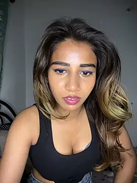 STRIP GLOW online show from 02.26.26