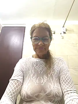 MaryLunne online show from 09.15.25