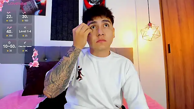 Snapshot of Nicolas_James_Sc chatting on 09.26.25 Nicolas James Sc online show from 09.26.25