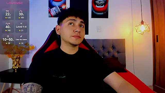 Snapshot of Nicolas_James_Sc chatting on 10.16.25 Nicolas James Sc online show from 10.16.25