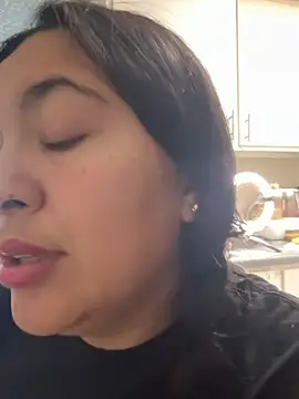 Snapshot of latina_curvy22 chatting on 05.07.26 latina curvy22 online show from 05.07.26