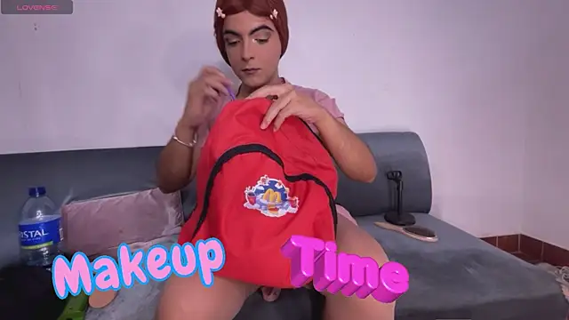 Snapshot of regina_mills_milk chatting on 10.04.25 regina mills milk online show from 10.04.25