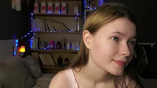 LynHillaire online show from 02.16.26