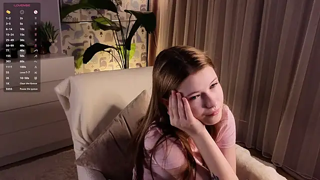 LynHillaire online show from 03.23.26