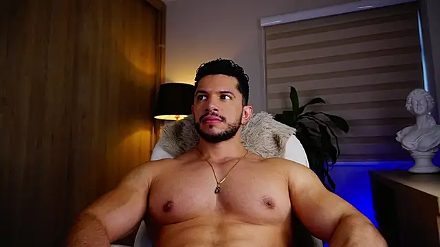 Snapshot of Erick_Thompsonx chatting on 10.02.25 Erick Thompsonx online show from 10.02.25