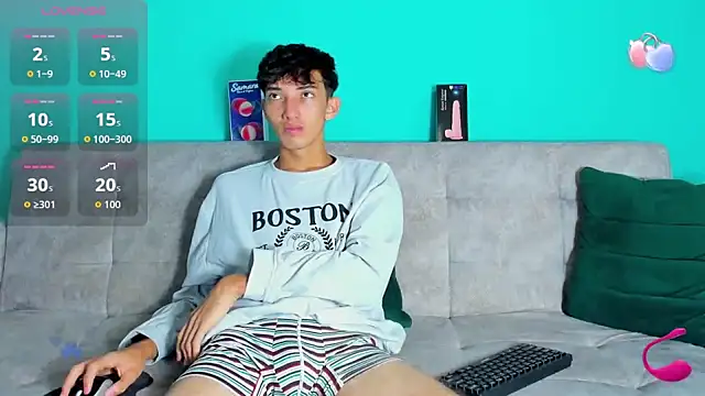 Snapshot of Maikol_Ortiz chatting on 10.20.25 Maikol Ortiz online show from 10.20.25