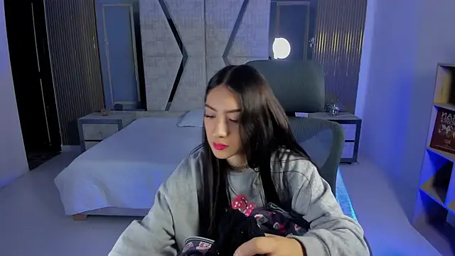 AlliceCopper online show from 10.04.25