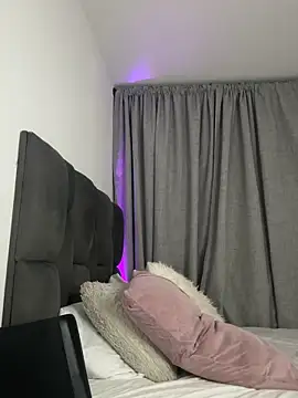 Snapshot of helen_palmer chatting on 10.26.25 helen palmer online show from 10.26.25