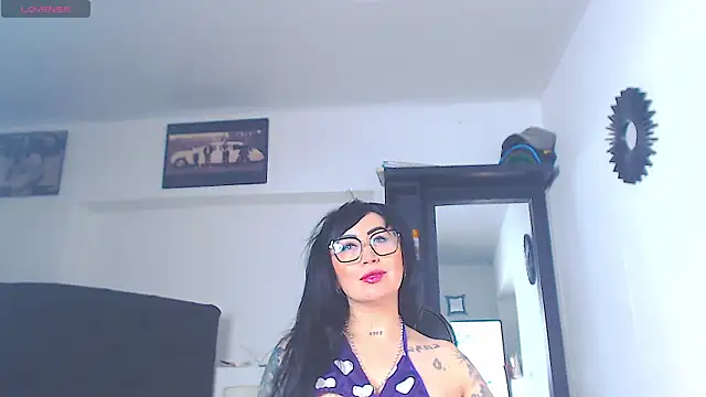 Snapshot of Vicky_hotmilf chatting on 07.15.26 Vicky hotmilf online show from 07.15.26