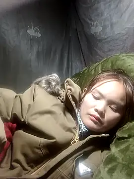 xinhxinhcute online show from 12.15.25