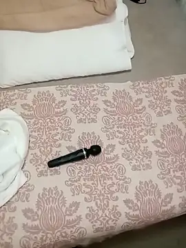 Creamy Chocolatex online show from 11.28.25