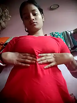 Snapshot of Hot_Mayra_ chatting on 11.08.25 Hot Mayra online show from 11.08.25