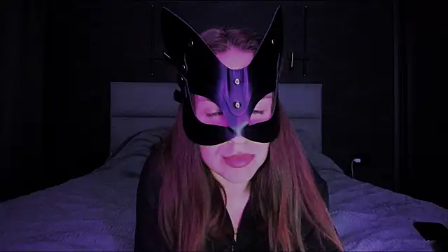 Snapshot of North_baby chatting on 10.25.25 North baby online show from 10.25.25