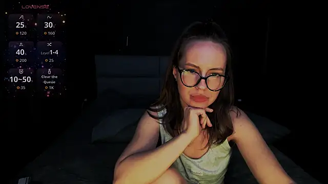 Snapshot of North_baby chatting on 11.09.25 North baby online show from 11.09.25