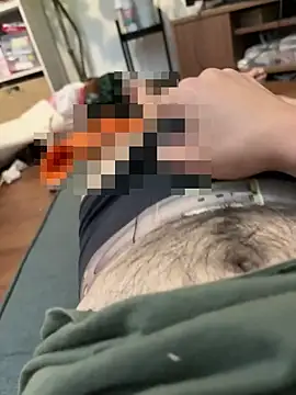 Snapshot of sukebegorilla chatting on 10.25.25 sukebegorilla online show from 10.25.25