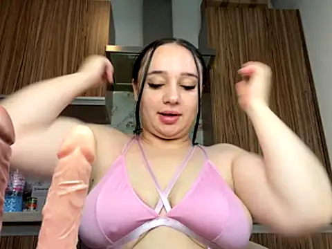 curvybombb online show from 11.08.25