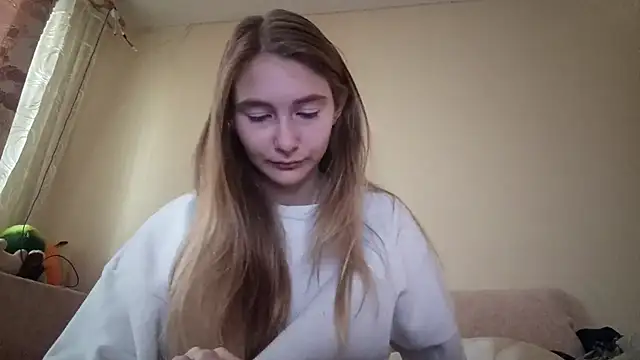 Nymera flare online show from 09.18.25