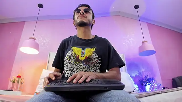 Boss Domiinator online show from 02.17.26