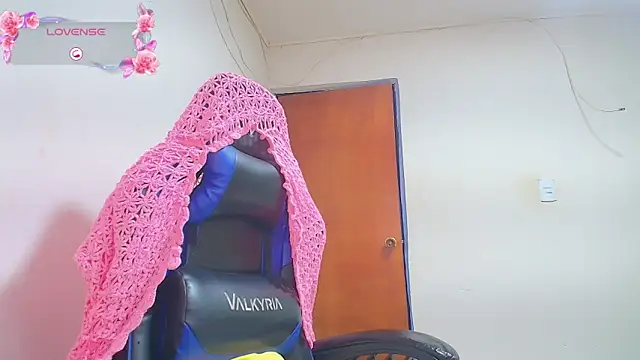 Miss Oriana online show from 10.19.25