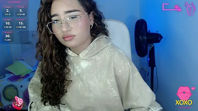 Snapshot of sasha_17_ chatting on 09.17.25 sasha 17 online show from 09.17.25