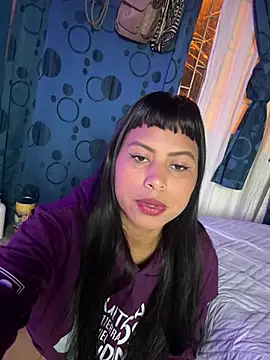 Snapshot of Michluxe_69 chatting on 02.11.26 Michluxe 69 online show from 02.11.26