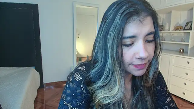 nina moen online show from 01.16.26