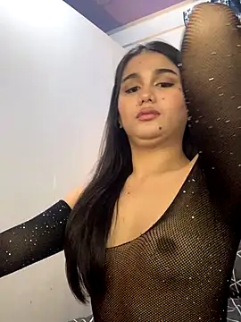 Snapshot of AngelHille chatting on 09.22.25 AngelHille online show from 09.22.25