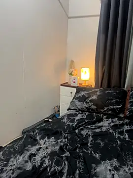 Snapshot of AngelHille chatting on 09.29.25 AngelHille online show from 09.29.25