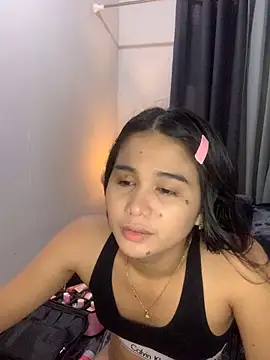 Snapshot of AngelHille chatting on 10.13.25 AngelHille online show from 10.13.25